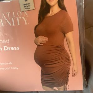 Side ruched body con maternity dress